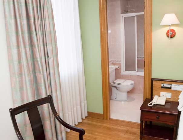 habitacion-doble-estandar-hostal-navarra-pamplona-img2